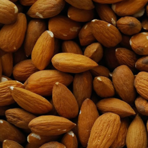 ALMENDRAS PARTIDAS SIN TOSTAR DE 1 KG